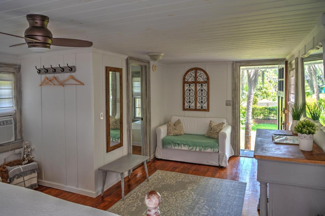 Open Gates Bed & Breakfast Darien Luaran gambar